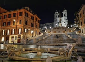 Tour privado en coche por Roma de noche